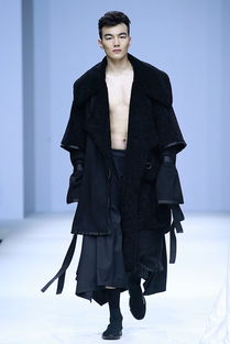 2018中國(guó)國(guó)際大學(xué)生時(shí)裝周 蘇大藝術(shù)學(xué)院獲7項(xiàng)大獎(jiǎng)